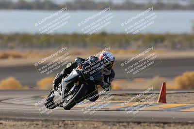 media/Dec-18-2022-SoCal Trackdays (Sun) [[8099a50955]]/Turn 14 (940am)/